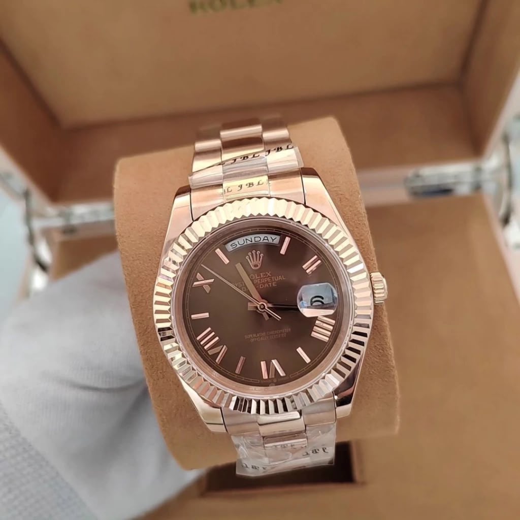 Day Date Chocolate — Rose Gold / Chocolate